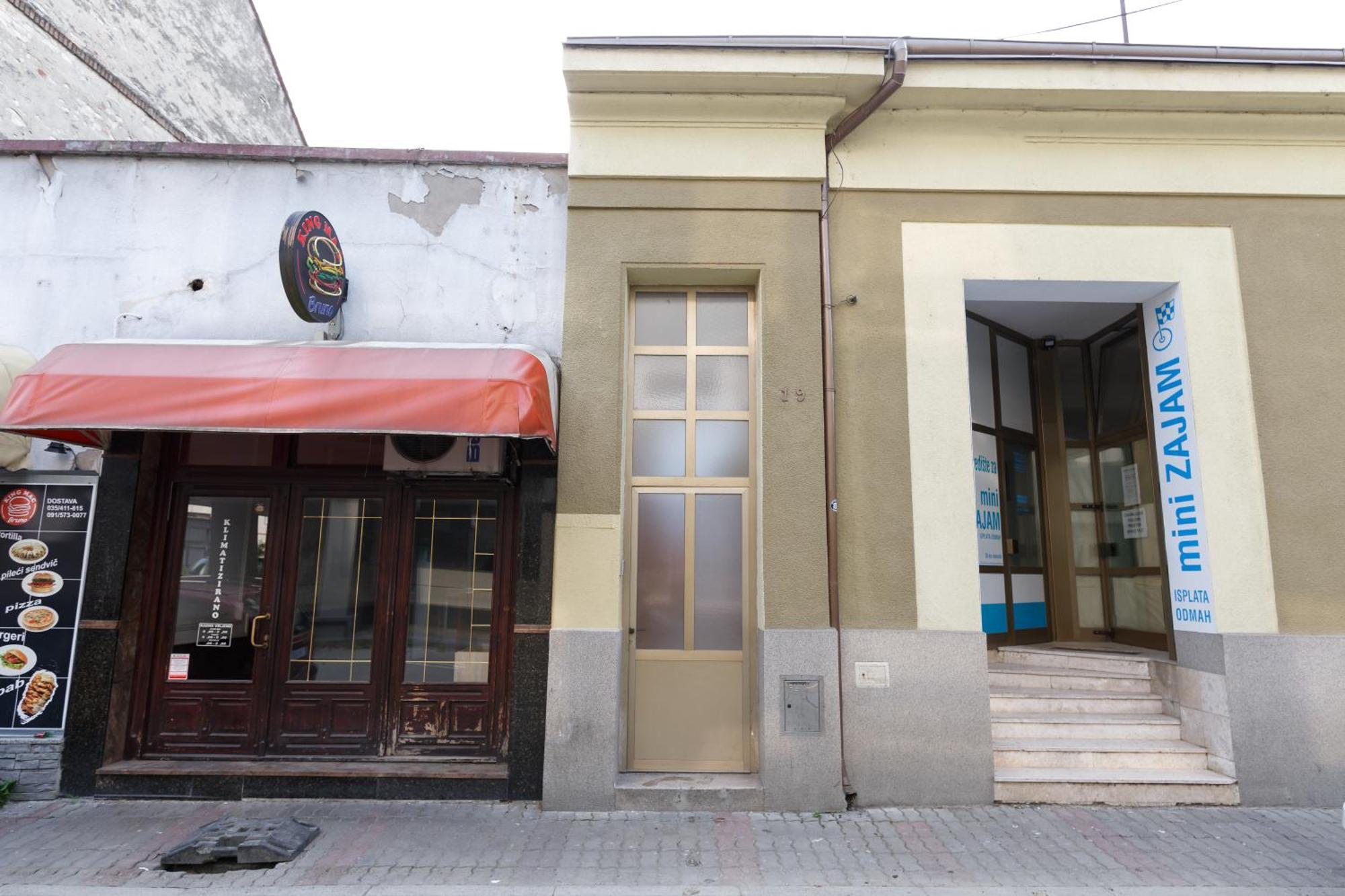 Apartman Royal Slavonski Brod Luaran gambar