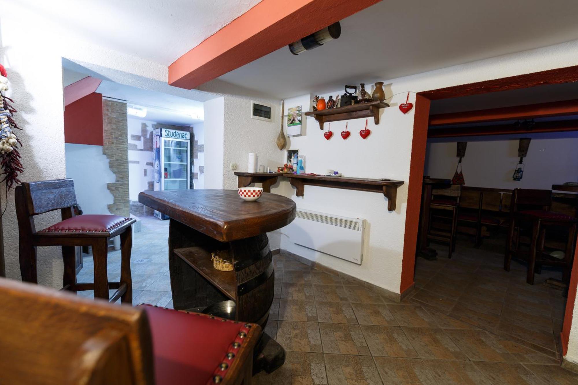 Apartman Royal Slavonski Brod Luaran gambar